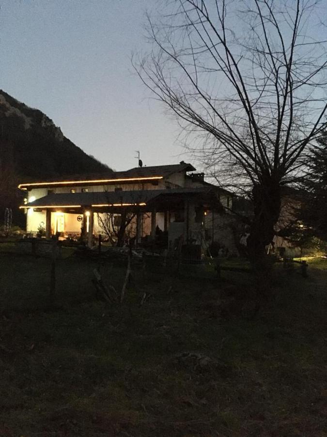 Hostal La Peiro Douco Roure Turin Exterior foto