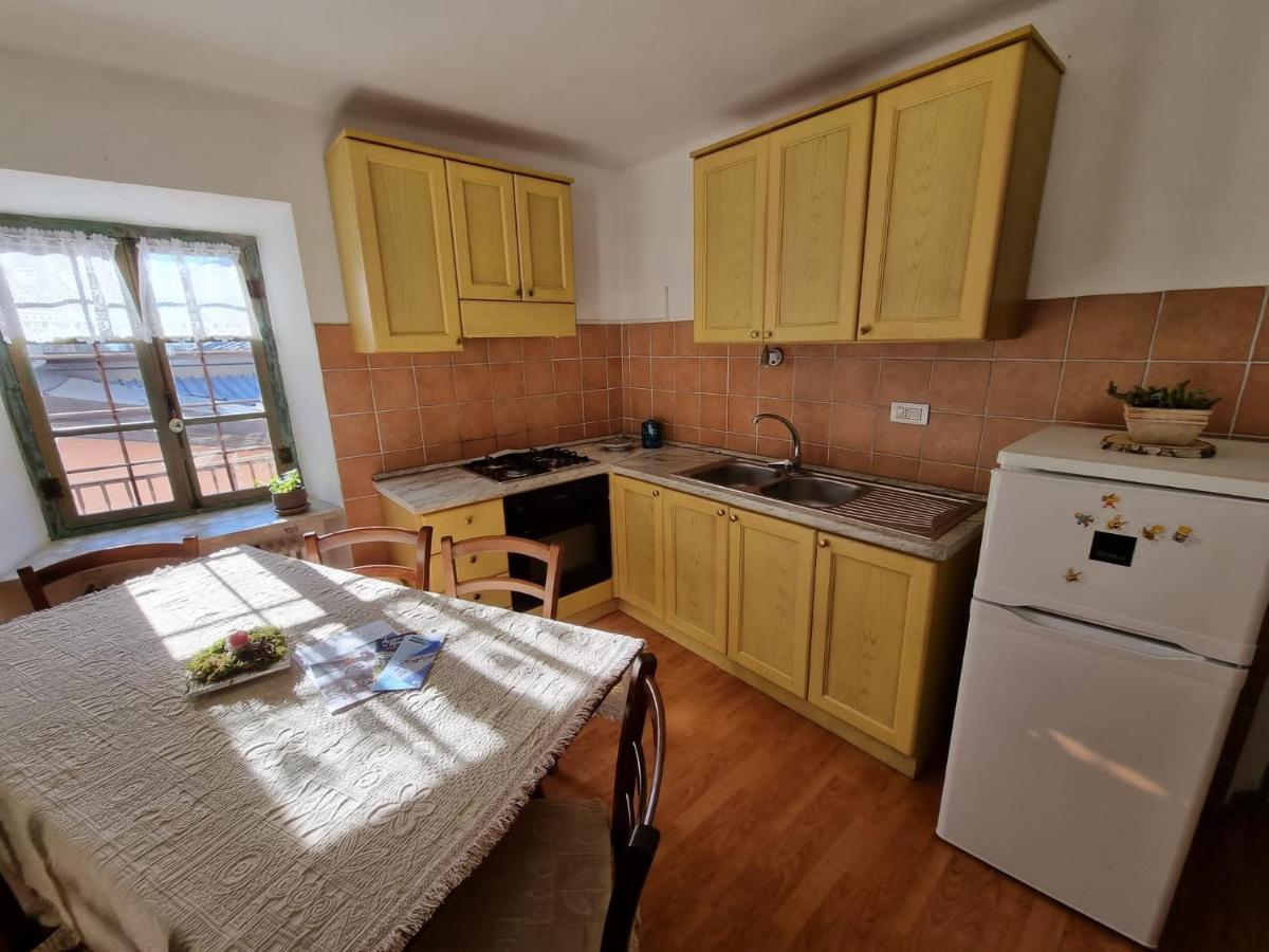Hostal La Peiro Douco Roure Turin Exterior foto