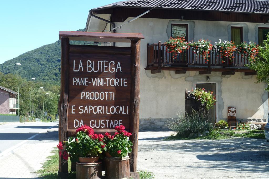 Hostal La Peiro Douco Roure Turin Exterior foto